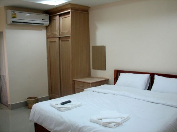 881.jpg