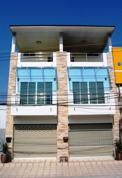 990.jpg
